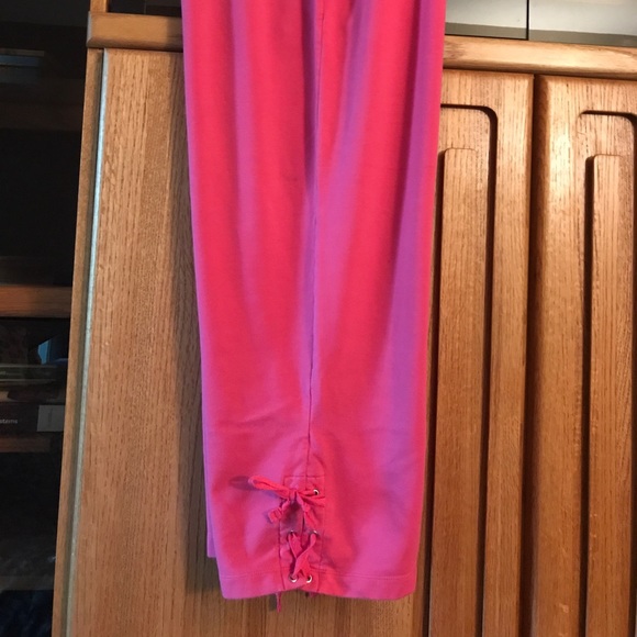 Capris - Picture 1 of 4